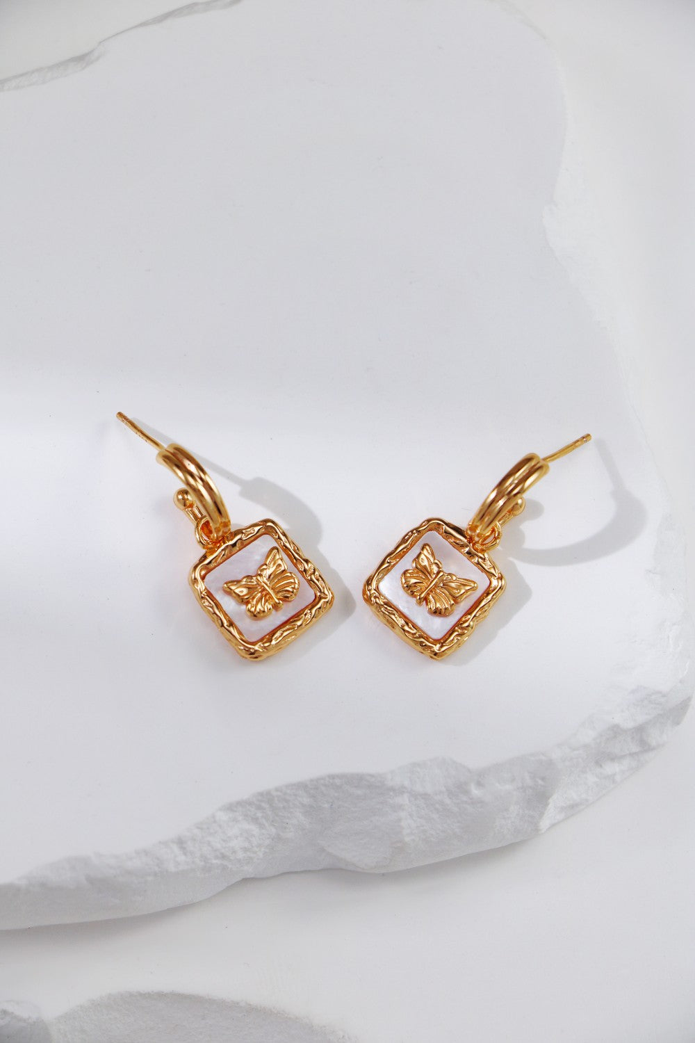 Pendientes Omega