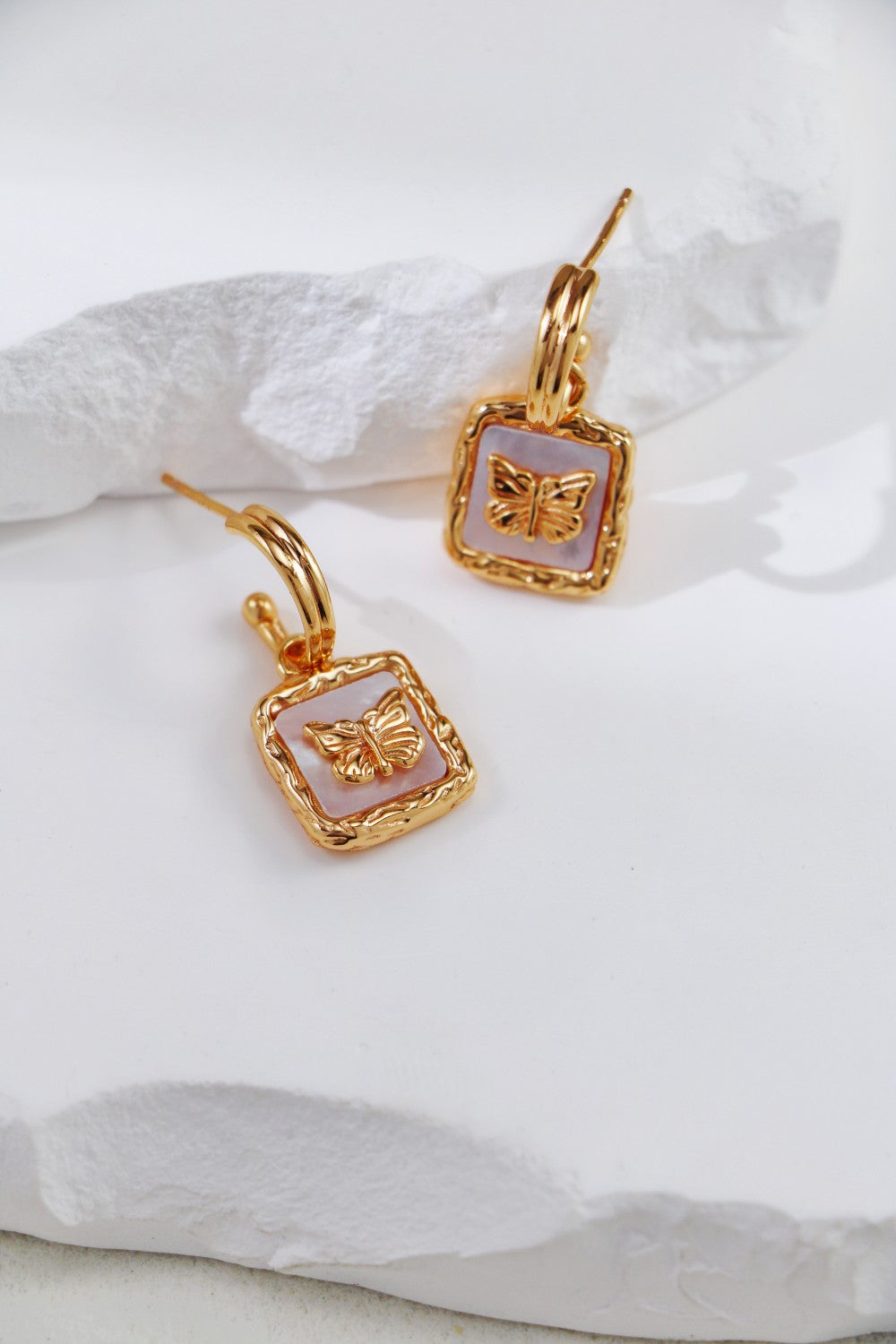 Pendientes Omega